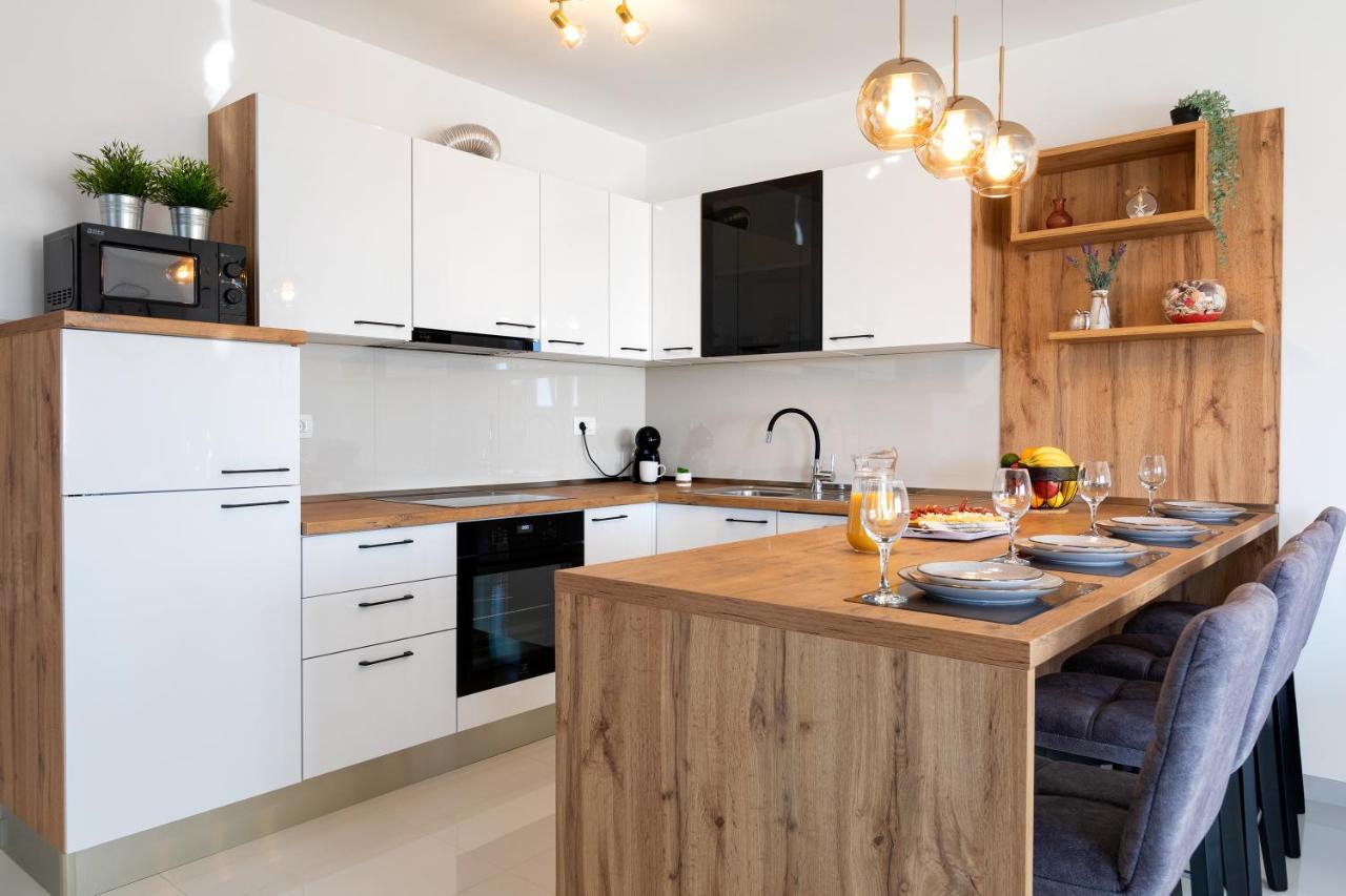 Sunny Island Apartment Trogir Extérieur photo